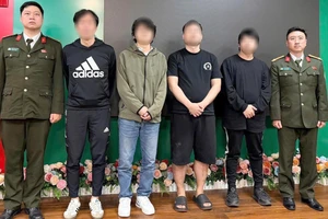 7 người nước ngoài ngồi ở Hà Nội gọi điện giả danh cảnh sát Nhật Bản lừa 11 tỉ 