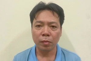 Khởi tố tài xế 'buôn chuyện' điện thoại gây tai nạn làm 2 người tử vong