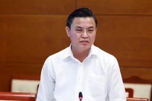 Khởi tố ông Hoàng Văn Thức và 10 bị can sai phạm về quan trắc môi trường