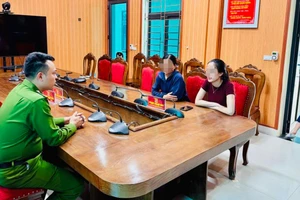 Vụ 'nhờ vớt xác 3 mẹ con trên sông Hồng’: Dừng tìm kiếm vì 3 mẹ con còn sống