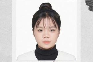 Truy tặng Bằng khen cho nữ sinh 17 tuổi dũng cảm cứu người trên biển