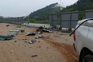 Ô tô tông rào chắn công trình trên cao tốc, một người tử vong