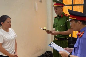 Khởi tố người phụ nữ xưng là giám đốc, lừa đưa lao động đi Canada