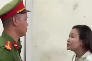 Thông tin mới vụ người phụ nữ chửi bới, tấn công công an phường ở Thái Nguyên