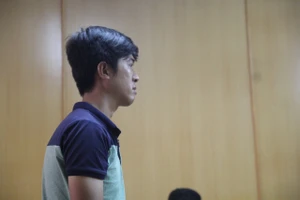 Hủy án vụ phun nước miếng vì nghi lọt người phạm tội