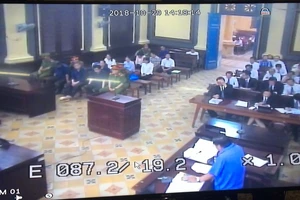 Vụ bà Phấn: VKS tranh luận về 'chứng cứ quan trọng' của vụ án