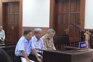 Xét xử ông Đặng Thanh Bình: Một bị án bất ngờ xin có ý kiến