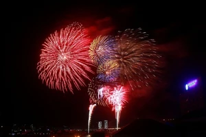 Đốt pháo ngày tết, coi chừng đi tù