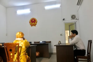 Y án vụ kiện đòi con hy hữu