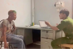 Kẻ cướp giật vé số của cụ ông có thể đối diện mức án bao nhiêu năm tù?