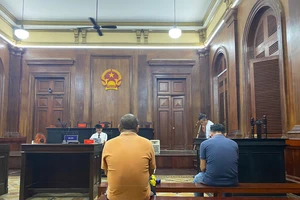 Hàng xóm đổi vai bị cáo, bị hại trong cùng vụ án từ chuyện trẻ em đá bóng