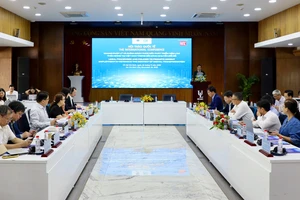 Thí điểm trả lương bằng tài sản mã hóa, được không?