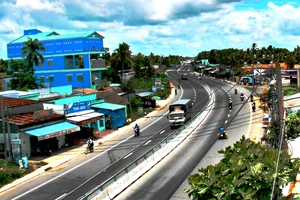 Từ 14-4, ô tô qua QL1 đoạn Cần Thơ - Phụng Hiệp phải nộp phí 