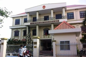 DN tặng xe Lexus cho Cà Mau bị kiện đòi 100 tỉ