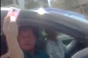 Làm rõ vụ một nguyên cán bộ cấp cao cự cãi CSGT