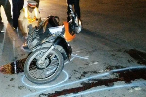 Xe tải chạy luôn sau khi gây tai nạn