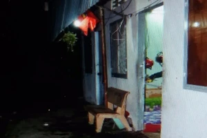 Từ chối bán hàng, bị 10 người vây chém