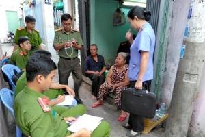 Anh tâm thần đâm em trai trọng thương