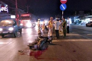 Truy tìm xe đầu kéo rời khỏi hiện trường sau tai nạn