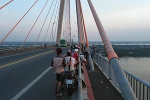 Thăm con xong, một phụ nữ bán vé số gieo mình xuống sông Tiền