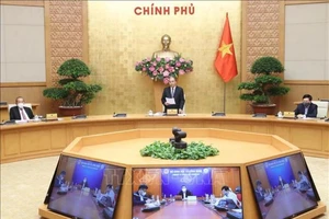 TP.HCM kiến nghị giảm 50% tiền điện giờ cao điểm cho DN