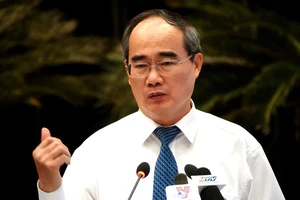 'TP.HCM dự kiến giữa tháng 5 học sinh có thể đi học lại'