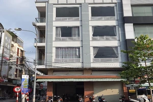 Ly kỳ chuyện vay mượn tiền của 2 ông sui gia 