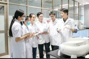 Tiến sĩ Quả cầu vàng và 38 bài báo khoa học quốc tế