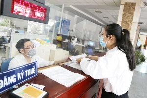 Đưa ra khỏi ngành cán bộ thuế tiêu cực 