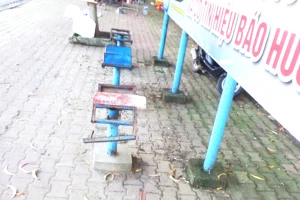 Vỉa hè đã hết 'chông'