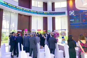 Cấp tốc giải cứu sàn chứng khoán TP.HCM 