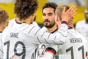 Gundogan - một trong bộ ba xe, pháo, mã bị chỉ ra là chấn thương. Ảnh: UEFA