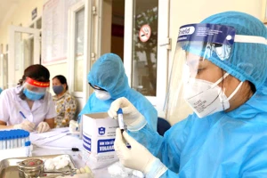 Nguy cơ​ Hà ​Nội tái ​bùng phát dịch sau 10 ngày yên ắng