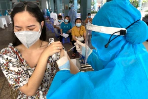 TP.HCM cần thêm 5 triệu liều vaccine để tiêm cấp tốc