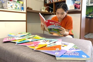 Vất vả tìm mua sách giáo khoa