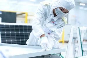 Tìm cách giữ chân nhà đầu tư nước ngoài giữa mùa dịch