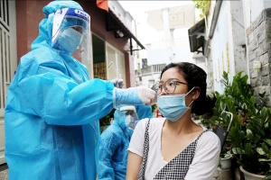 TP.HCM: Số ca tử vong giảm, tiến tới từng bước mở cửa