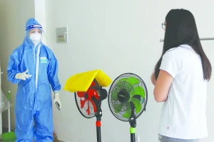 TP.HCM linh động giám sát, chăm sóc người nhập cảnh