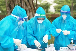 TP.HCM tạm ngưng 4 bệnh viện dã chiến