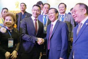 Lãnh đạo TP.HCM đặt hàng kiều bào nhiều vấn đề lớn