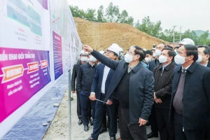 Ngăn việc chẻ nhỏ gói thầu, nâng giá vật tư dự án trọng điểm