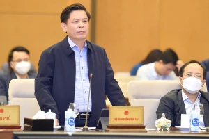 Tìm cách đưa dự án đường Hồ Chí Minh về đích