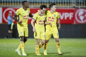 HA Gia Lai đã trụ hạng an toàn và trận tiếp theo sẽ chơi trên sân khách Hà Tình dưới sự điều khiển của trọng tài Hàn Quốc. Ảnh: ANH PHƯƠNG