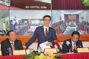 Phó Thủ tướng Vũ Đức Đam phát biểu tại hội nghị. Ảnh: VT