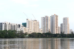 Thị trường hiện nay giao dịch khá ảm đạm, nhà đầu tư bán cắt lỗ nhưng vẫn khó “ra hàng”. Ảnh minh họa: Q.HUY