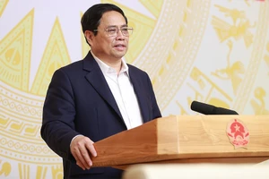 Thủ tướng Phạm Minh Chính chủ trì hội nghị đẩy mạnh giải ngân vốn đầu tư công năm 2023. Ảnh: TTXVN