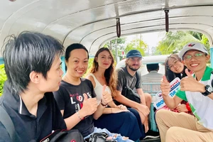 Nguồn nhân lực đang là một thách thức lớn đối với ngành du lịch trong bối cảnh phục hồi sau dịch COVID-19. Ảnh: THU TRINH