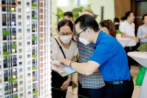 Thị trường nhà đất được đánh giá là đang trong giai đoạn thanh lọc, hai bên mua - bán đều rất thận trọng. Ảnh minh họa: THÙY LINH