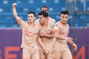 Công an Hà Nội tiến rất gần đến ngôi vô địch V-League. Ảnh: ANH PHƯƠNG