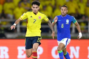 Luis Diaz (7) ghi hai bàn thắng vào lưới Brazil. Ảnh: GETTY